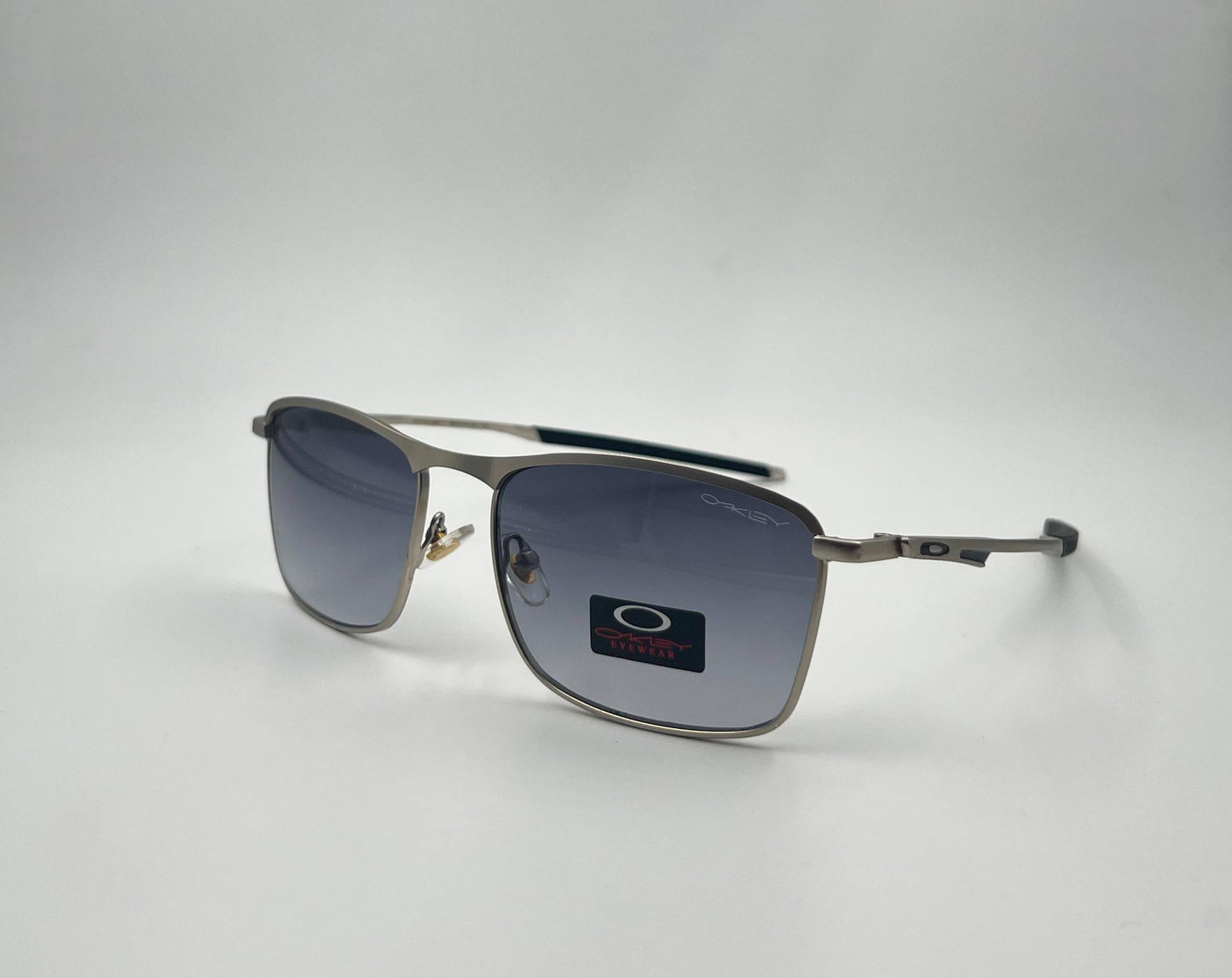Oakley
Sunglasses 🕶️
good quality 💯
With master box 🗃️
50 dhs❣️
Zain273
♥️♥️♥️