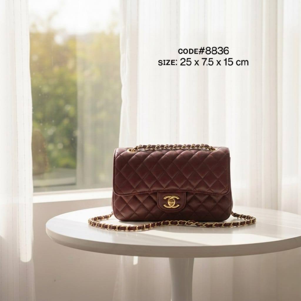 CHANEL ᴄʟᴀssɪᴄ
ᴅᴏᴜʙʟᴇ ғʟᴀᴘ ɢᴏʟᴅ ʜᴀʀᴅᴡᴀʀᴇ
LAMBSKIN LEATHER ᴍᴀᴛᴇʀɪᴀʟ
sɪᴢᴇ : 25 cm
70 dhs✅
Zain31
♥️♥️♥️
