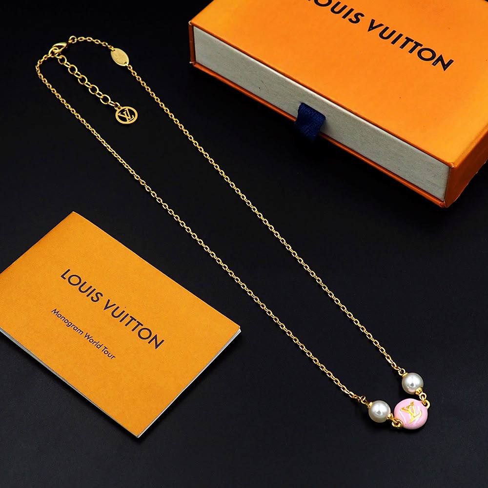 LV
Necklace ✨
Bracelet 😍
Earring 🦋
Master quality 💯
With normal boxes 🗃️
140 dhs🇦🇪🇦🇪
With master box 📦
170 dhs🇦🇪🇦🇪
Zain216
♥️♥️♥️