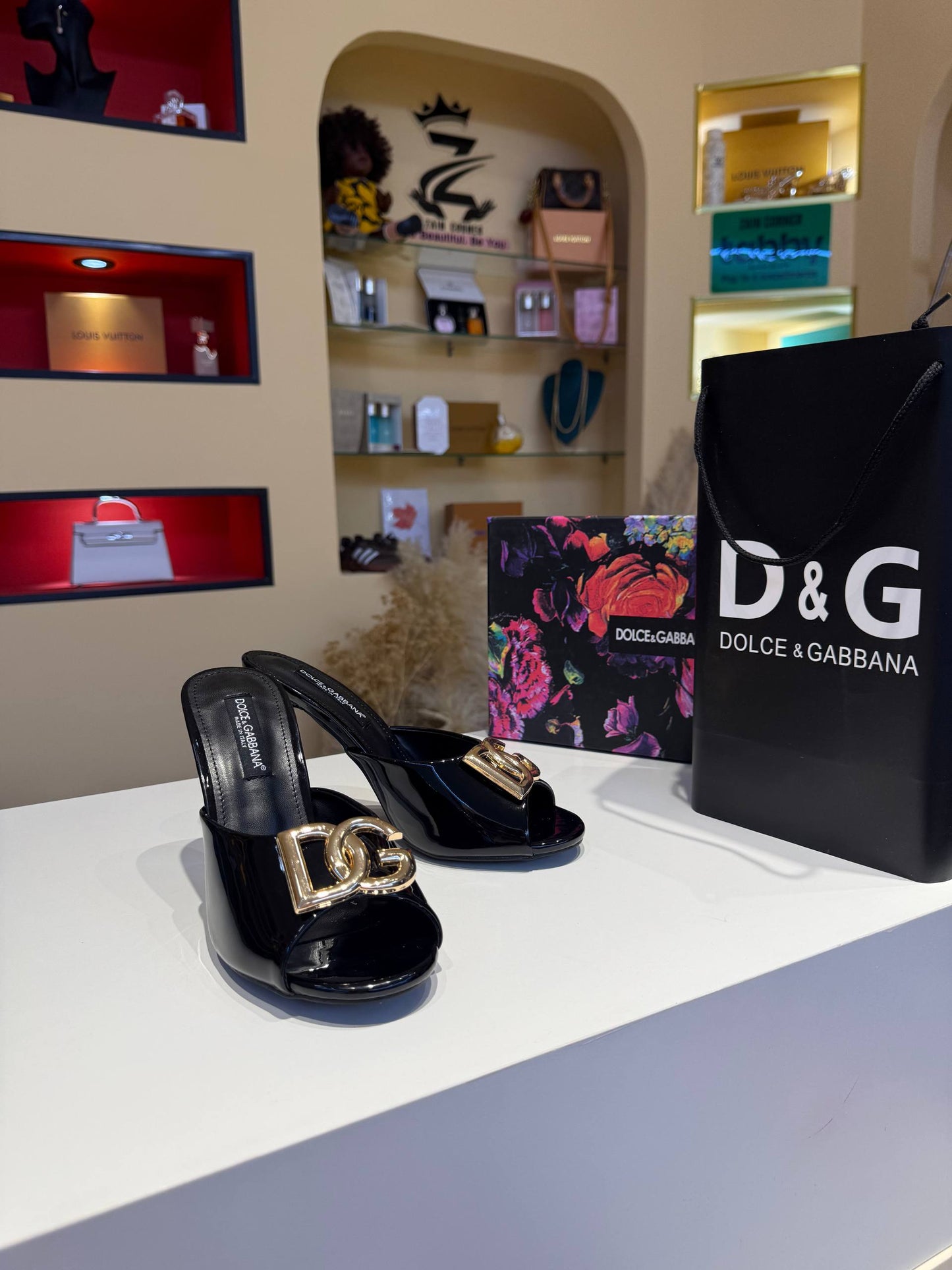 D&g
110 dhs
Zain146
اطلبوها من الوتس المثبت في الأعلى👆🏻👆🏻
تواصلو معنا 👈🏻 Zain
For order WhatsApp pinned 👆🏻
♥️♥️♥️