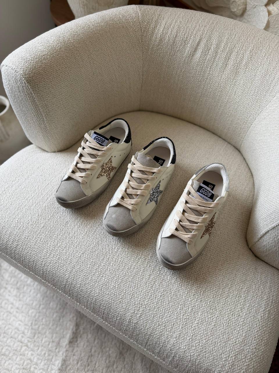 Golden Goose
๐ฎ๐ถ๐ณ๐ซ๐ฌ๐ต ๐ฎ๐ถ๐ถ๐บ๐ฌ
๐จ๐จ๐จ ๐ธ๐๐๐๐๐๐
๐บ๐๐๐ ๐5 ๐๐ ๐2
450 dhsโ
Zain81
โฅ๏ธโฅ๏ธโฅ๏ธ