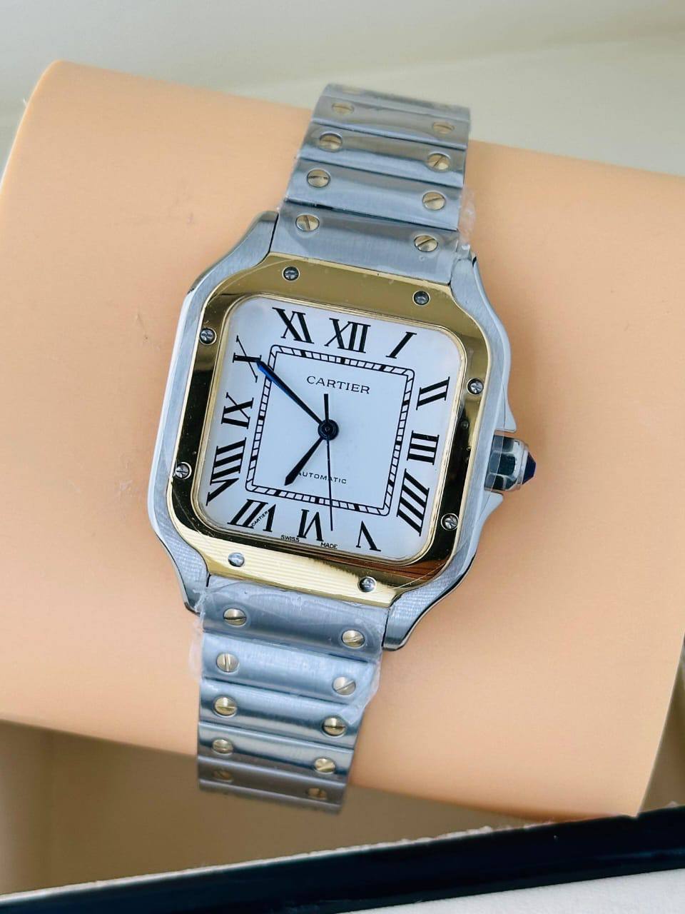Cartier watch for ladies good quality automatic
(size 36mm)
280 dhs🪙🖤
Zain59
♥️♥️♥️