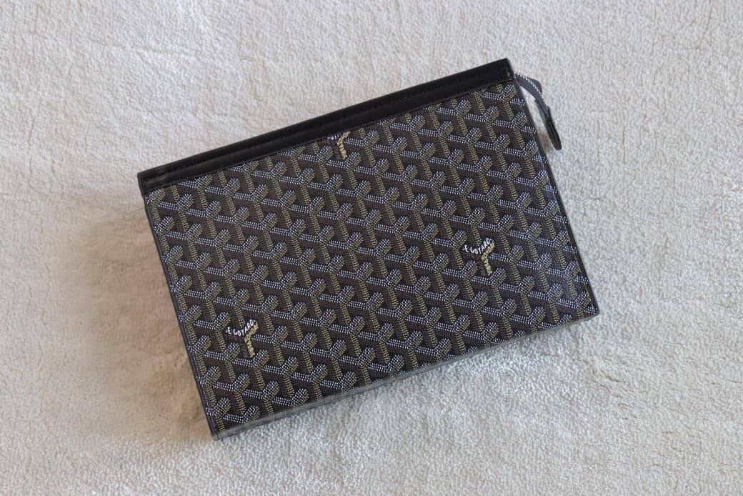 Goyard
Men's Clutch
95 dhs🌺
With Box
🎁🎁🎁
Zain33
♥️♥️♥️