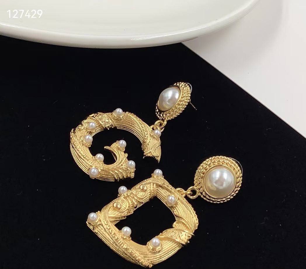 D&G Earrings
Master quality
55 dhs🇦🇪normal box 📦
Zain48
♥️♥️♥️
