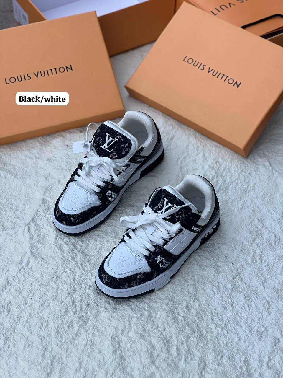 LV
SIZE 36 - 41
140 dhs✅
Zain21
♥️♥️♥️