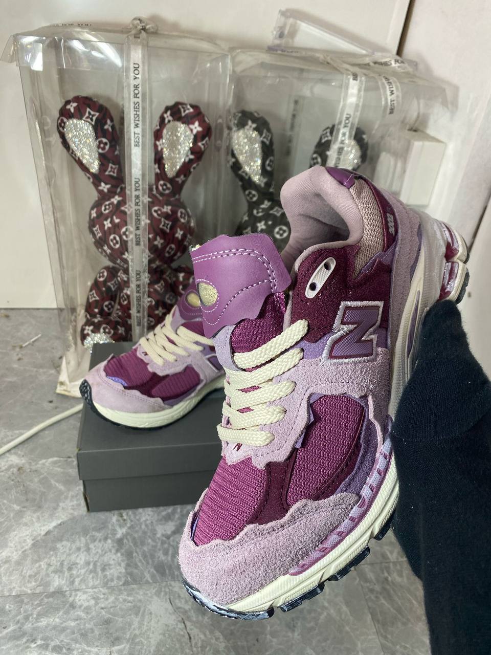 New Balance 2002R "Protection Pack - Violet"🌸
36-41 AVAILABLE 🤩
200 dhs🪙
Zain242
♥️♥️♥️
