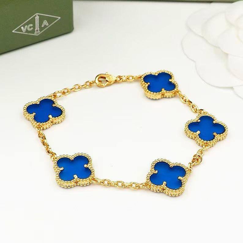 VCA BRACELET
5 Flower 🍀
MASTER QUALITY✨💫
55 DHS🇦🇪🇦🇪
WITH BOX AND PAPER BAG🛍️🎁
Zain89
♥️♥️♥️