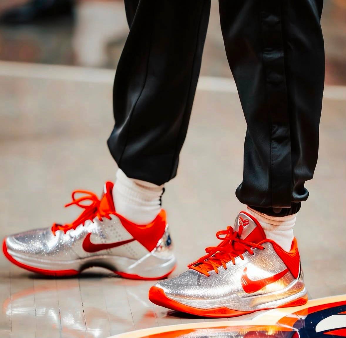 Nike Kobe 5 Protro
Caitlin Clark Rookie of the Year ,Size 40-46 ,
250 dhs💓
Zain18
♥️♥️♥️