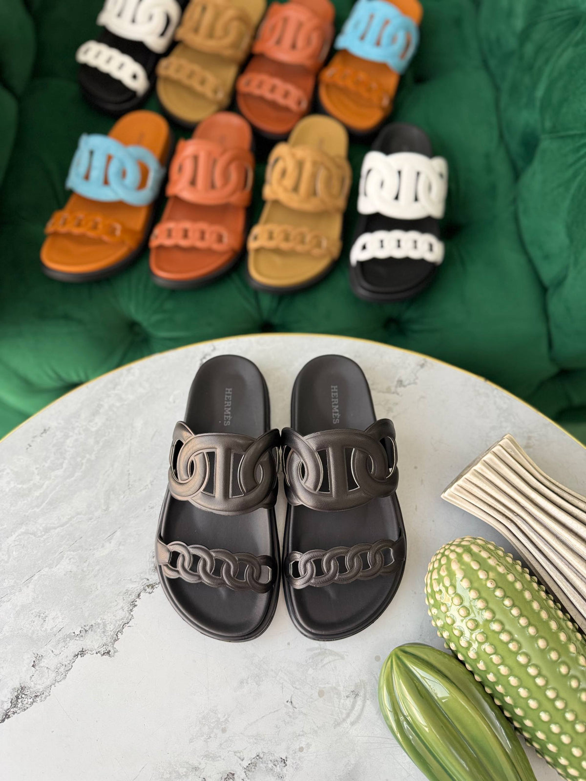 Hermes
Vip quality
Size 36 to 42
430 dhs🇦🇪🇦🇪
Zain113
♥️♥️♥️