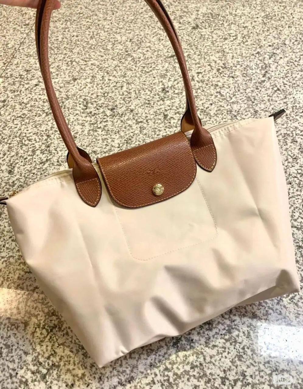 LONG CHAMP
70 dhs🪙🌨️
good quality
Zain90
♥️♥️♥️