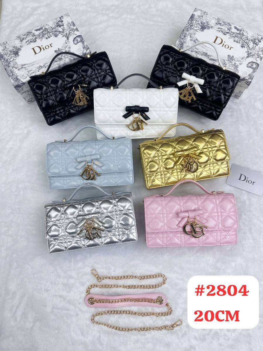 DIOR
PREMIUM QUALITY 💫
120 dhs🇦🇪🇦🇪
WITH BOX 📦
Zain28
♥️♥️♥️