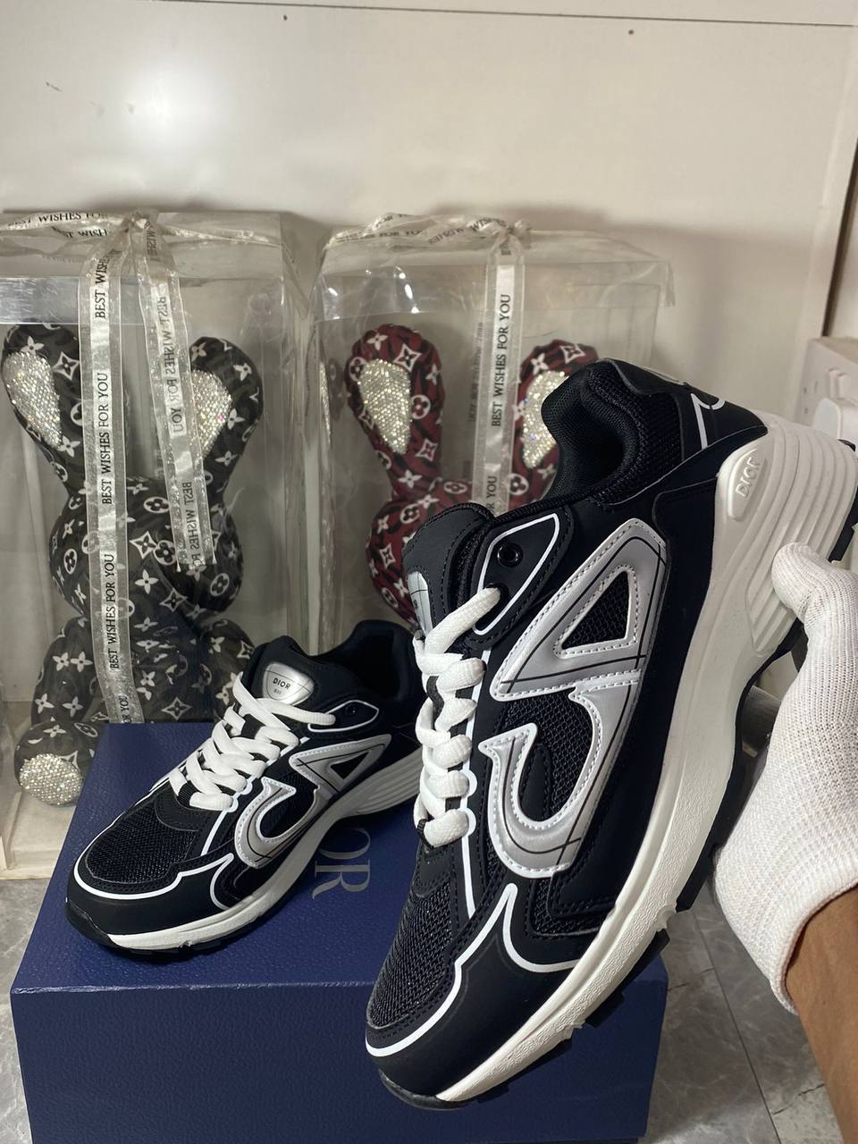 DIOR B30 ‘Balck/White’🖤🤍
40-45 AVAILABLE🤩
240 dhs🌺
Zain242