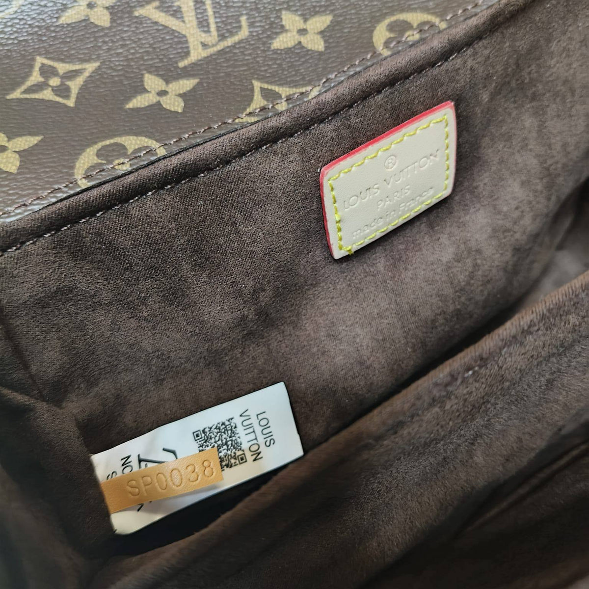 LOUIS VUITTON
ᴘᴏᴜᴄʜᴇᴛᴛᴇ ᴍᴇᴛɪs
ʜᴀɴᴅʙᴀɢ ɪɴ ᴍᴏɴᴏɢʀᴀᴍ
ɢᴏʟᴅ ʜᴀʀᴅᴡᴀʀᴇ
sɪᴅᴇ : 25 cm
ᴡɪᴛʜ BOX
115 dhs🇦🇪🇦🇪
Zain31
♥️♥️♥️