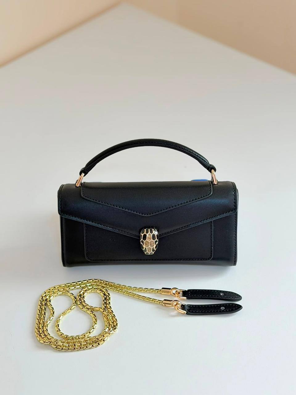 Master Bvlgari
360 dhs
Zain134
♥️♥️♥️