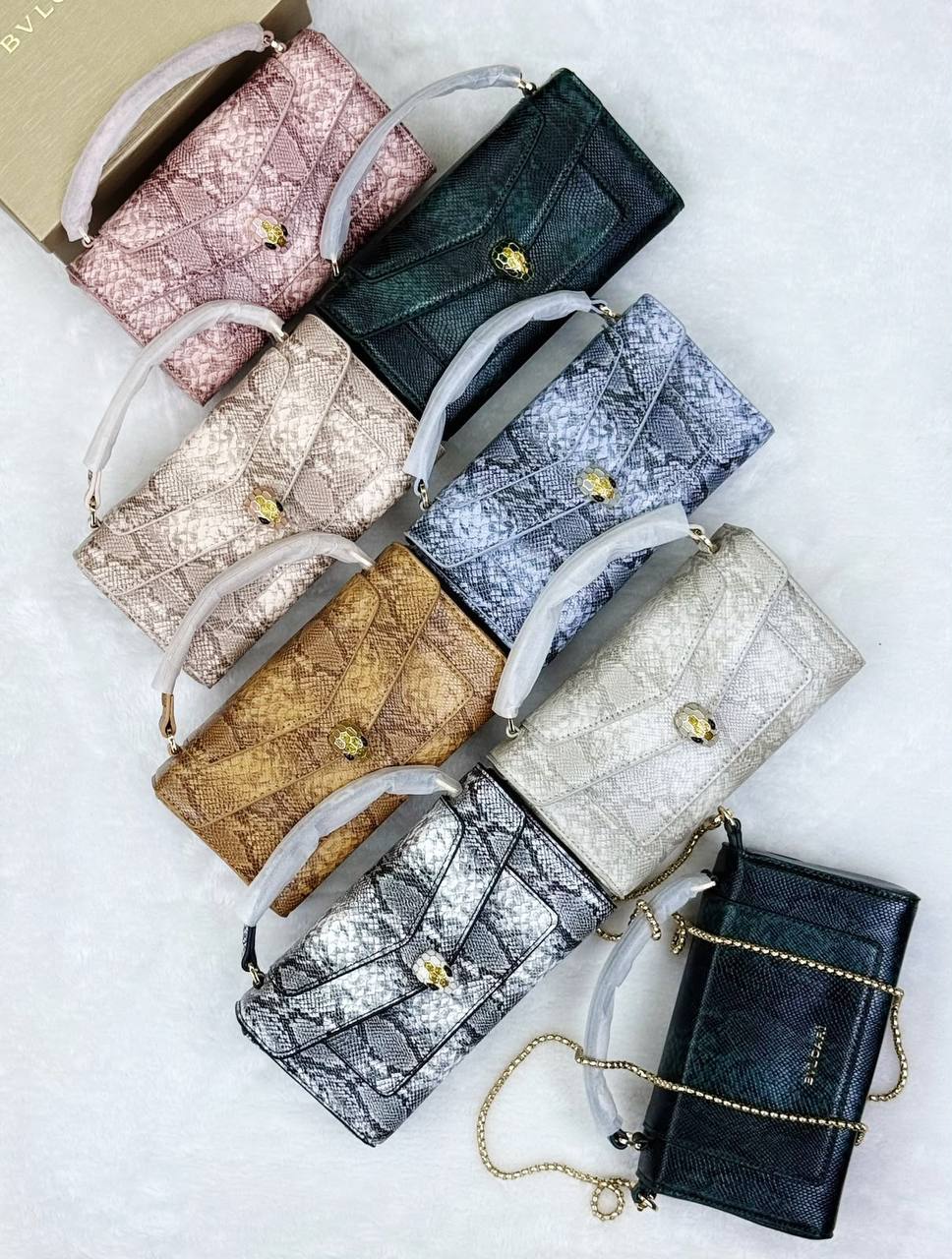 BVLGARI
PREMIUM QUALITY 💯
130 dhs🇦🇪🇦🇪
WITH BOX 📦
Zain28
♥️♥️♥️