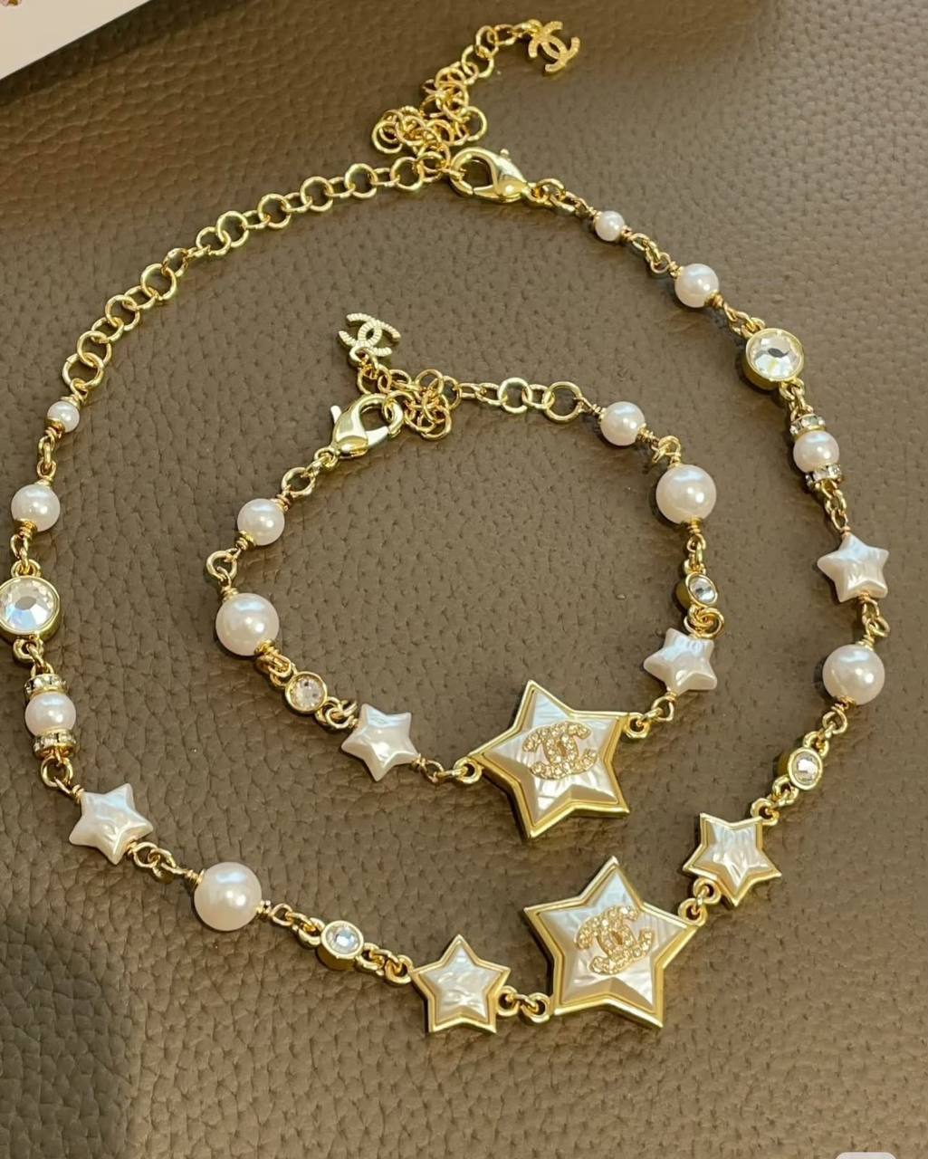 CHANEL
Necklace 😍
Earring 🐦🔥
Bracelet 🦋
Master quality 💯
With normal boxes 🗃️
140 dhs🇦🇪🇦🇪
With master box 📦
170 dhs🇦🇪🇦🇪
Zain216
♥️♥️♥️