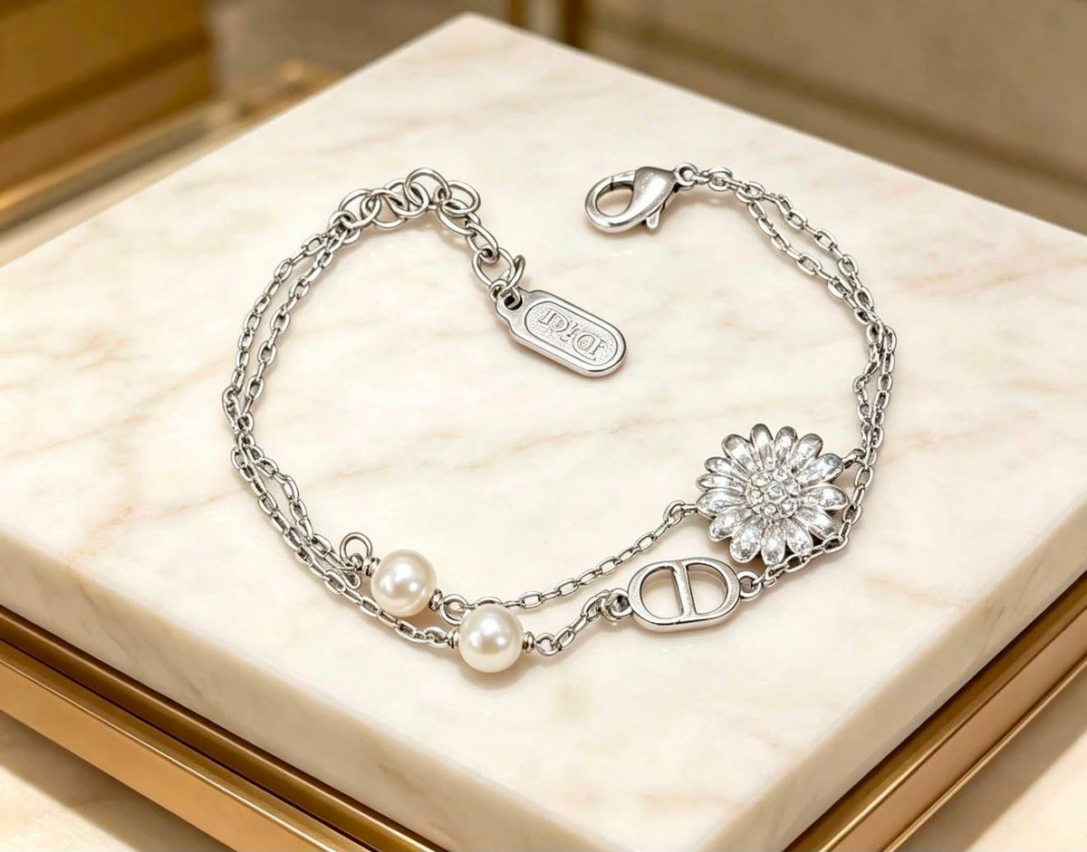 DIOR
Necklace & Bracelet
Master
With normal box🎁
145 dhs🇦🇪🇦🇪
With master box🎁
175 dhs🇦🇪🇦🇪
Zain263
♥️♥️♥️