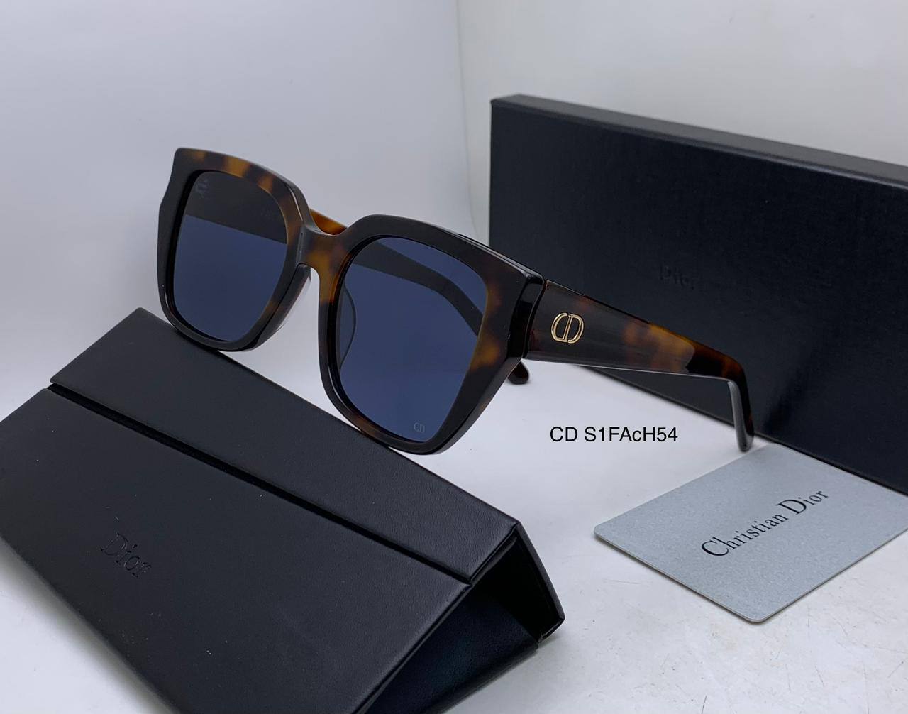 Sunglasses
Dior - Cartier
Super master
180 dhs🪙🌺
Zain126
♥️♥️♥️
