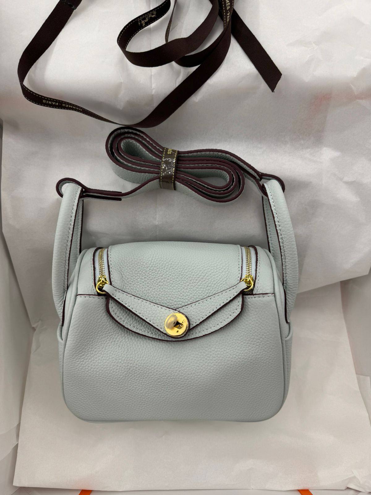 Hermes
20. Cm.
Nice. Backing. High. Quality.
330 dhs🪙🌨️
Zain131
♥️♥️♥️