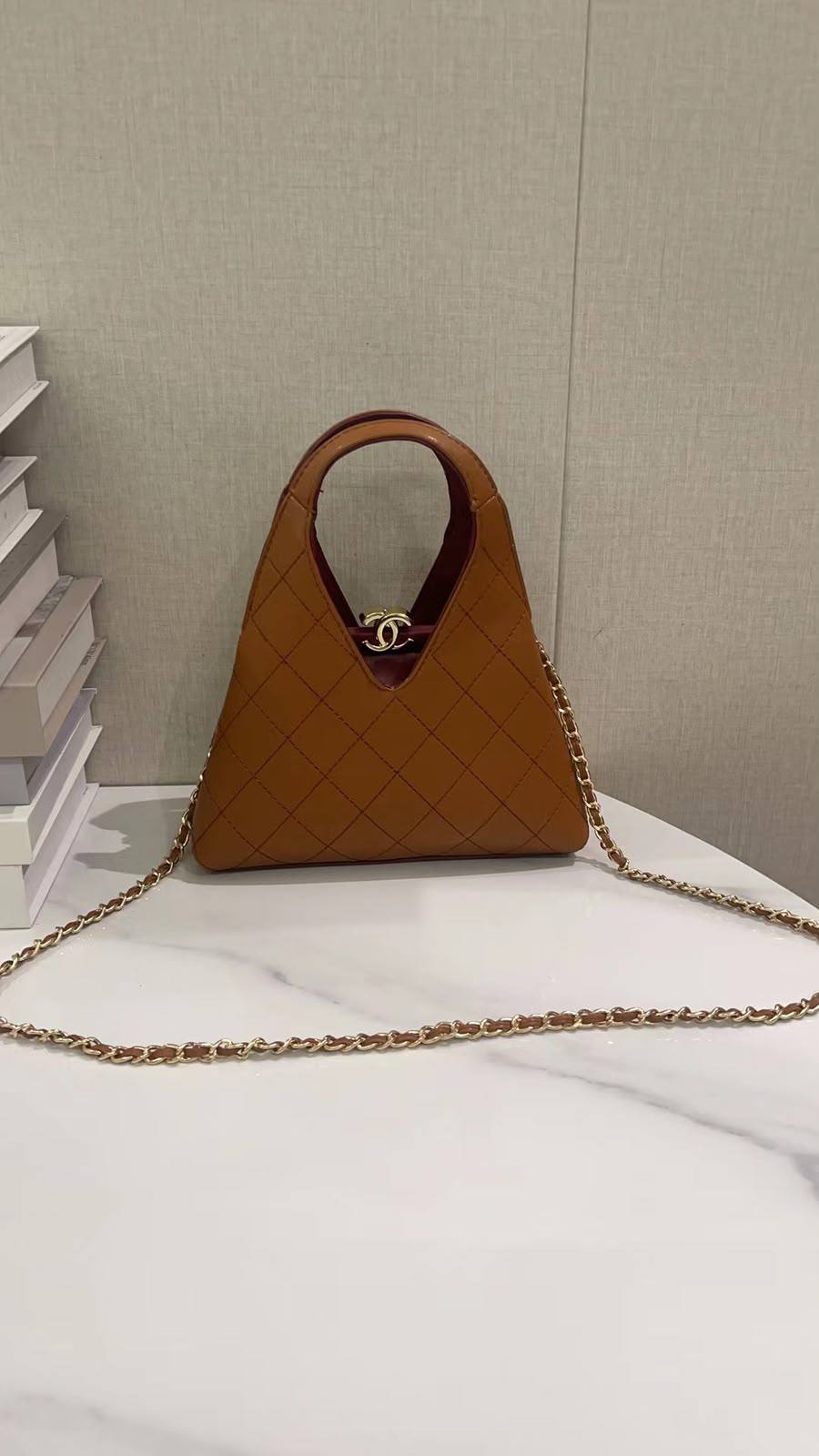 New arrival
23cm
with box
130 dhs🇦🇪🇦🇪
Zain118
♥️♥️♥️
