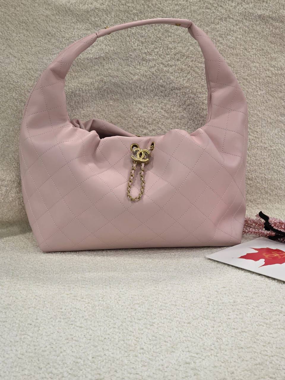 Chanel
Master
With Box
🎁🎁🎁
260 dhs👑
Zain131
♥️♥️♥️