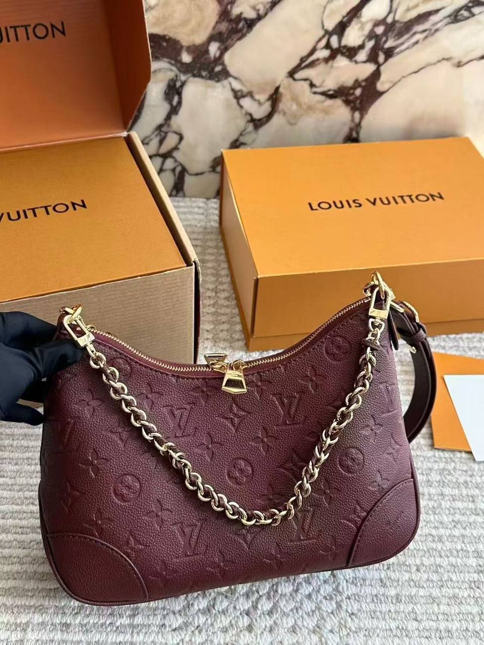 LV
Master
360 dhs✅
with Box
Zain228
♥️♥️♥️