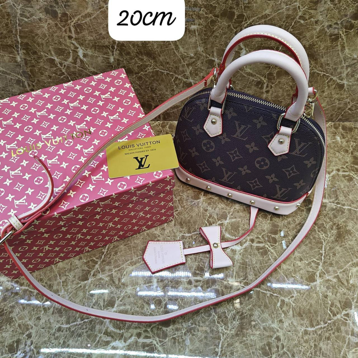 LV
95 dhs🪙💚
Zain235
♥️♥️♥️