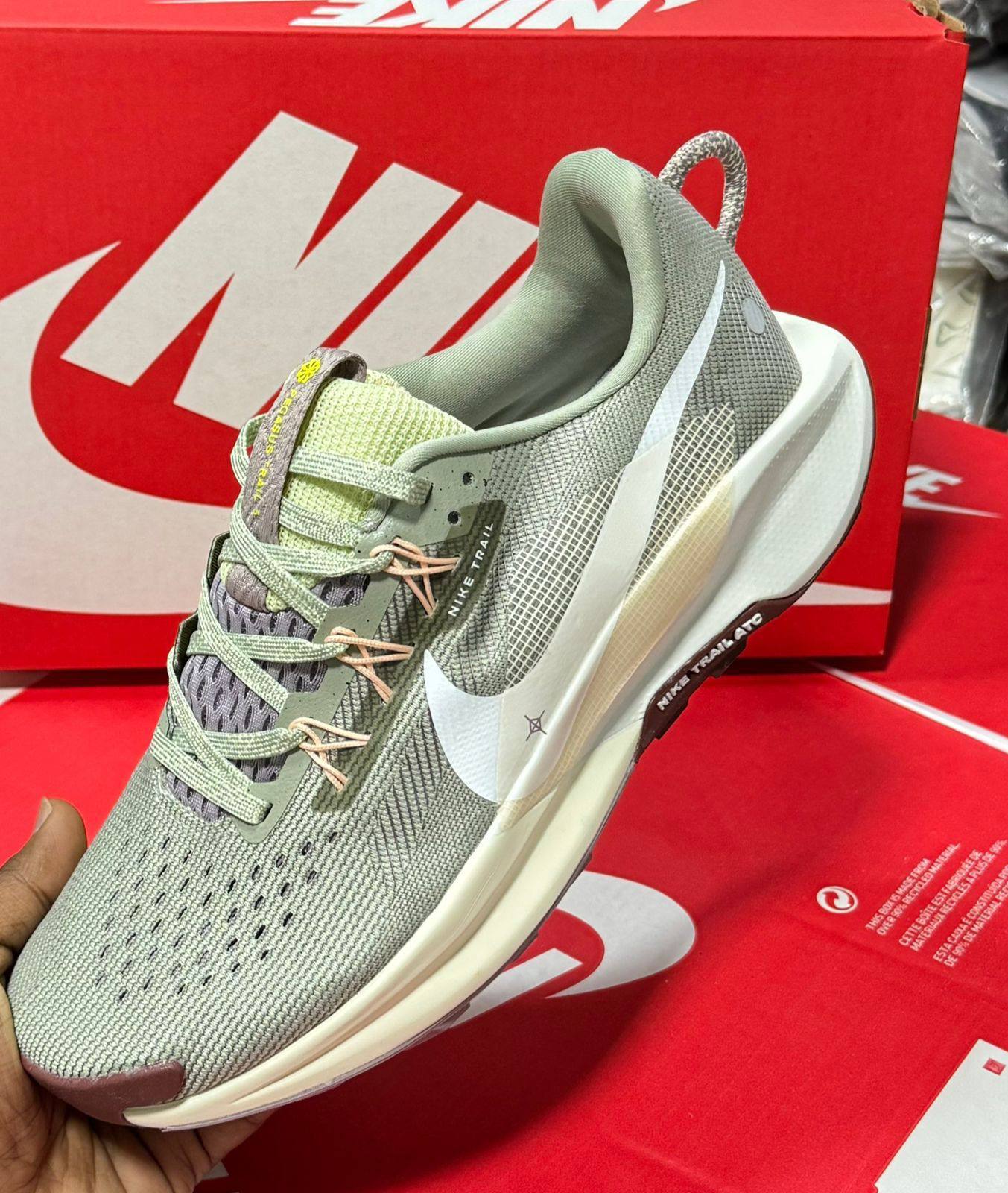 Nike
Size 40-45⚡️
130 dhs🗽
Zain183
♥️♥️♥️