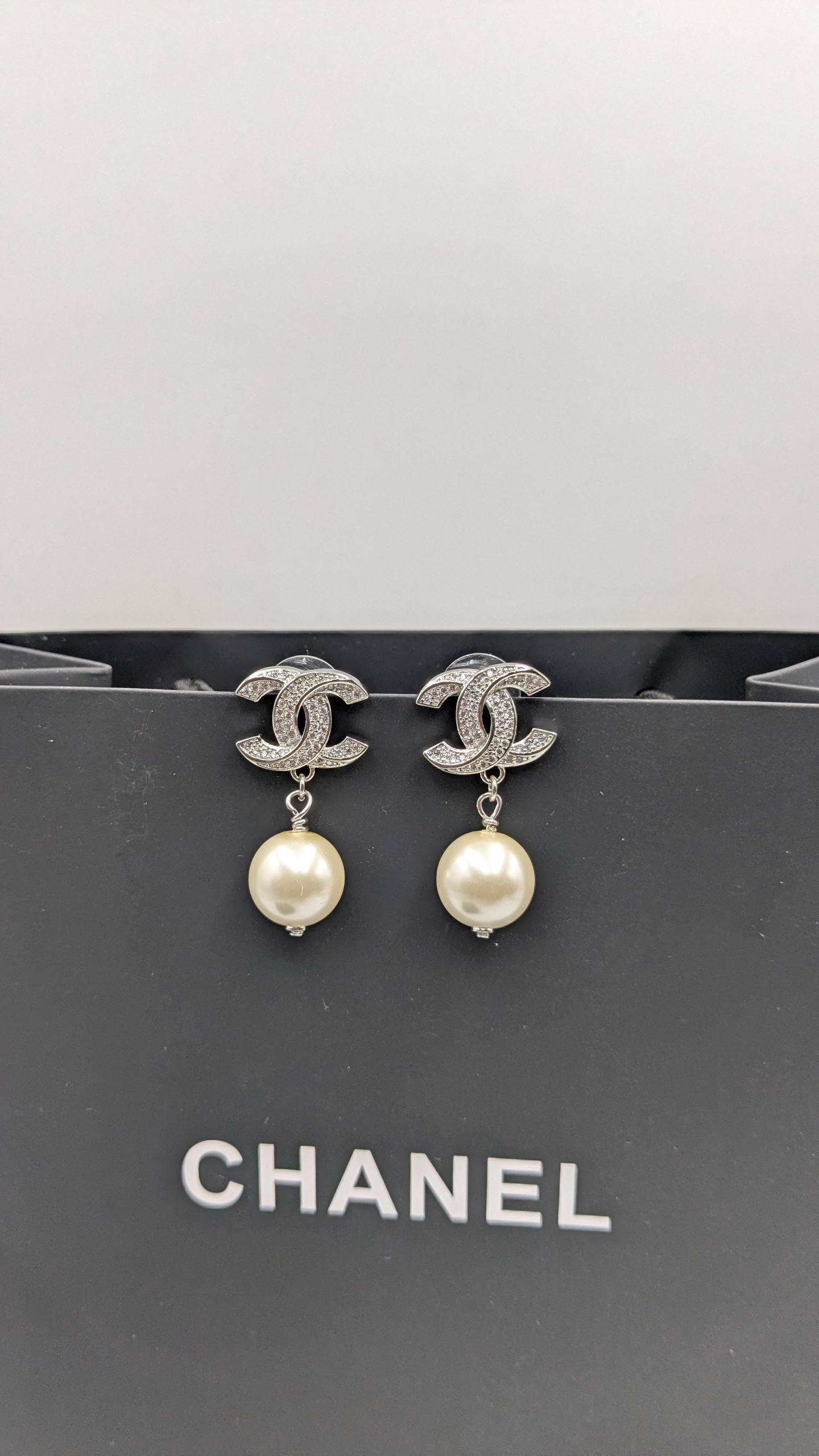 Chanel
*Master Quality*
*Earrings*
80 dhs💓
with Normal Box 🎁
90 dhs💓
with Master Box 🎁
Zain210
♥️♥️♥️