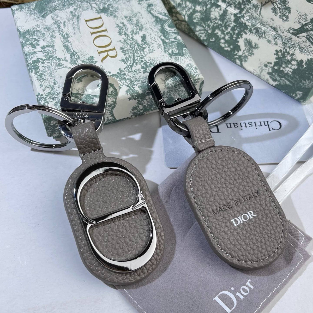 Key chain
Master quality
With normal boxes 🗃️
70 dhs🇦🇪🇦🇪
With master box 📦
80 dhs🇦🇪🇦🇪
Zain216
♥️♥️♥️