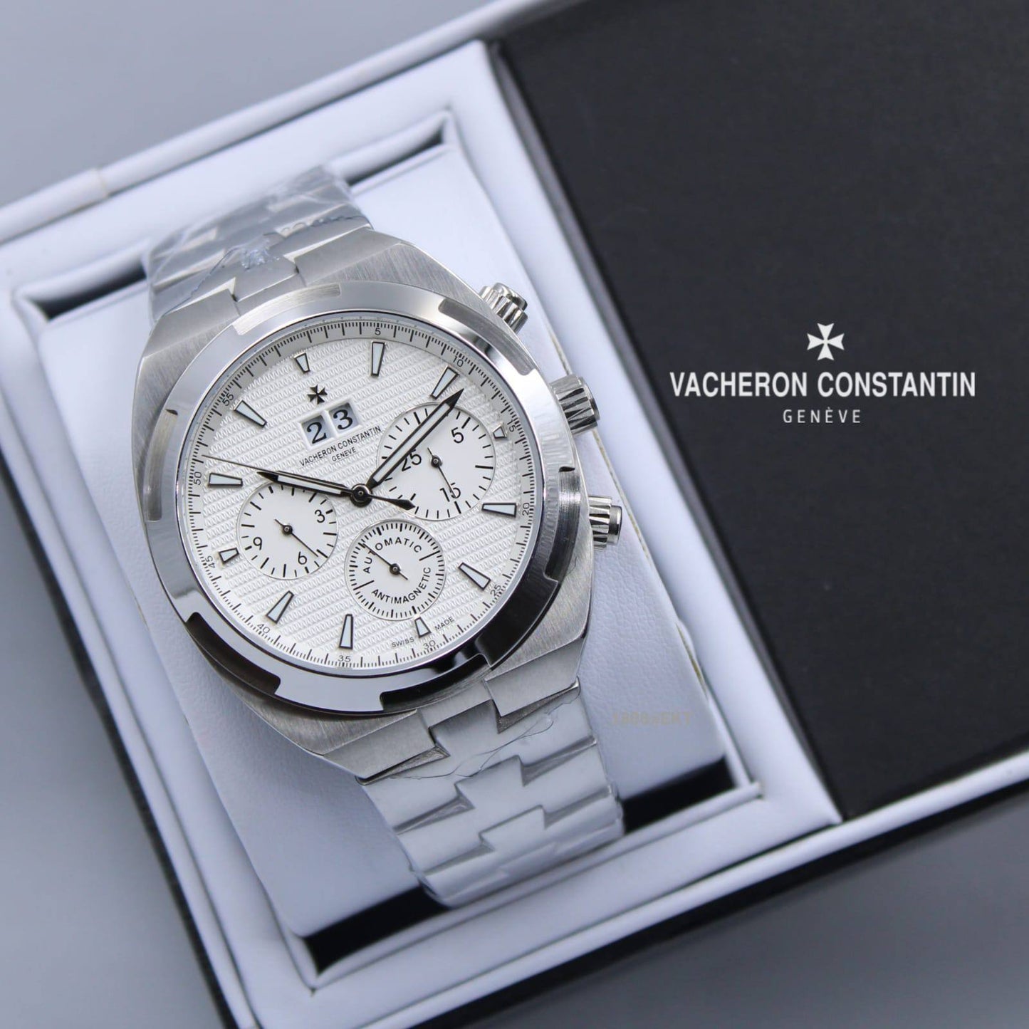Vacheron constantin
automatic
350 dhs🪙🌨️
Zain78
♥️♥️♥️