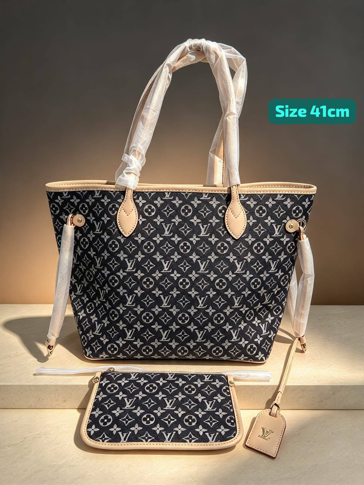 LV
Good quality
with box
120 dhs🇦🇪🇦🇪
Zain186
♥️♥️♥️