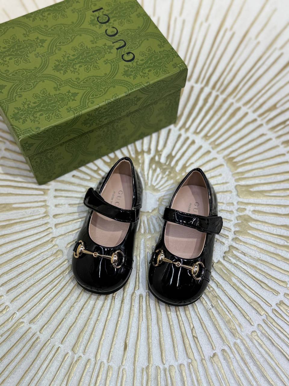 D&G
Super master quality 😍
Size:21to28
230 dhs🌺
Zain261
♥️♥️♥️