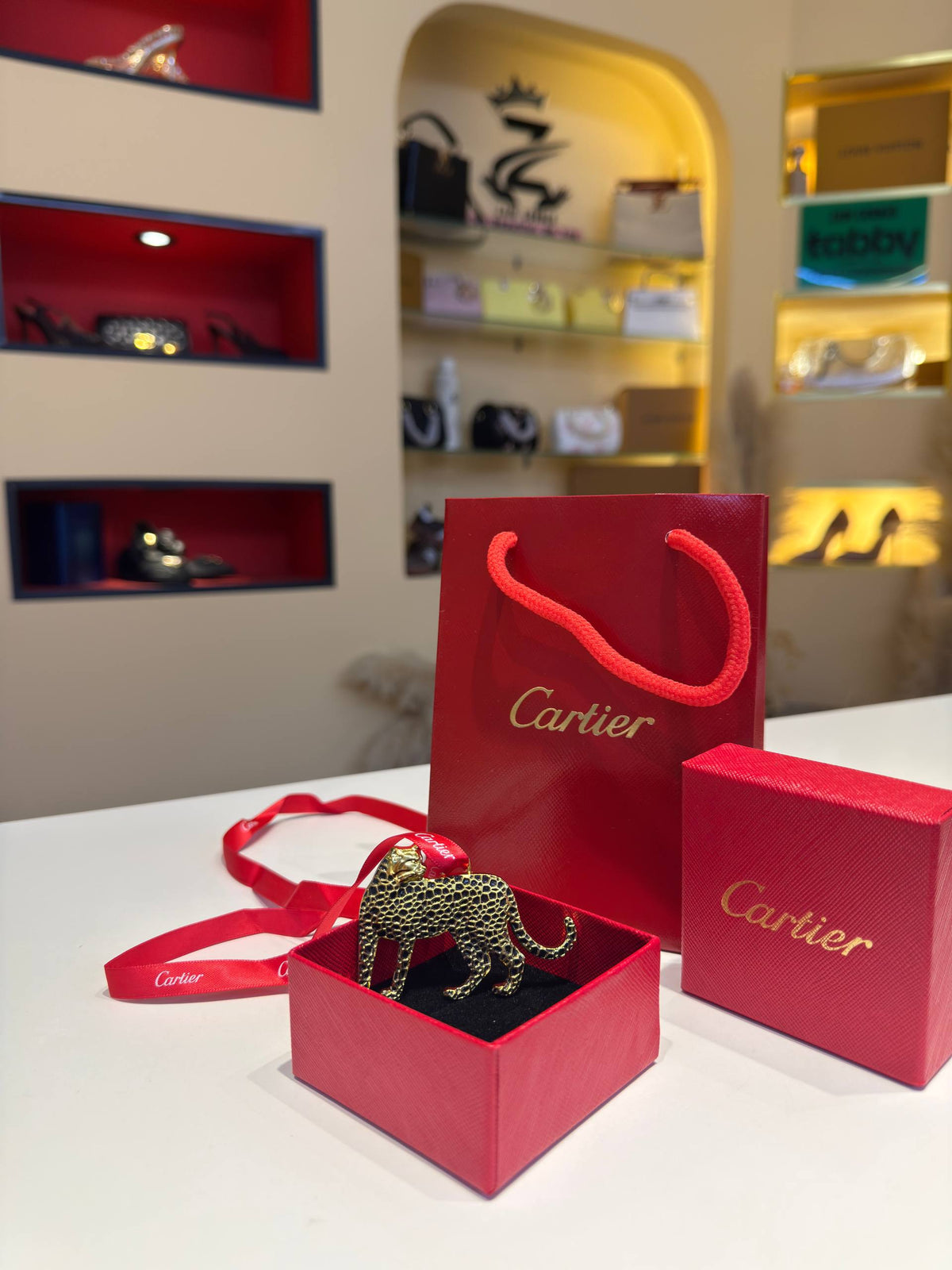 Cartier
50 dhs
With box & paper bag
اطلبوها من الوتس المثبت في الأعلى👆🏻👆🏻
تواصلو معنا 👈🏻 Zain
For order WhatsApp pinned 👆🏻
Zain243
♥️♥️♥️