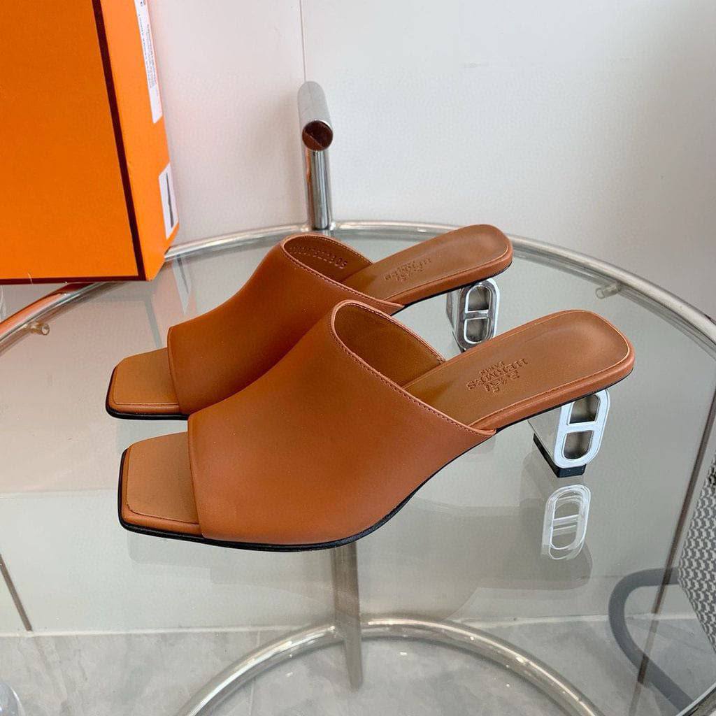 Hermes offer(size little big)
Size 36 to 41
90 dhs🇦🇪🇦🇪
Zain146
♥️♥️♥️