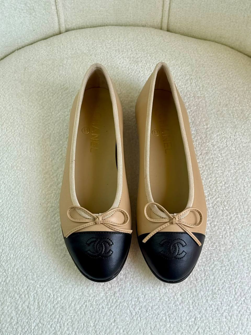chanel
Super AAA + Quality 💯
With original packing🎁🎁
SIZE:36and42
Available now
430 dhs🇦🇪🇦🇪
Zain309
♥️♥️♥️