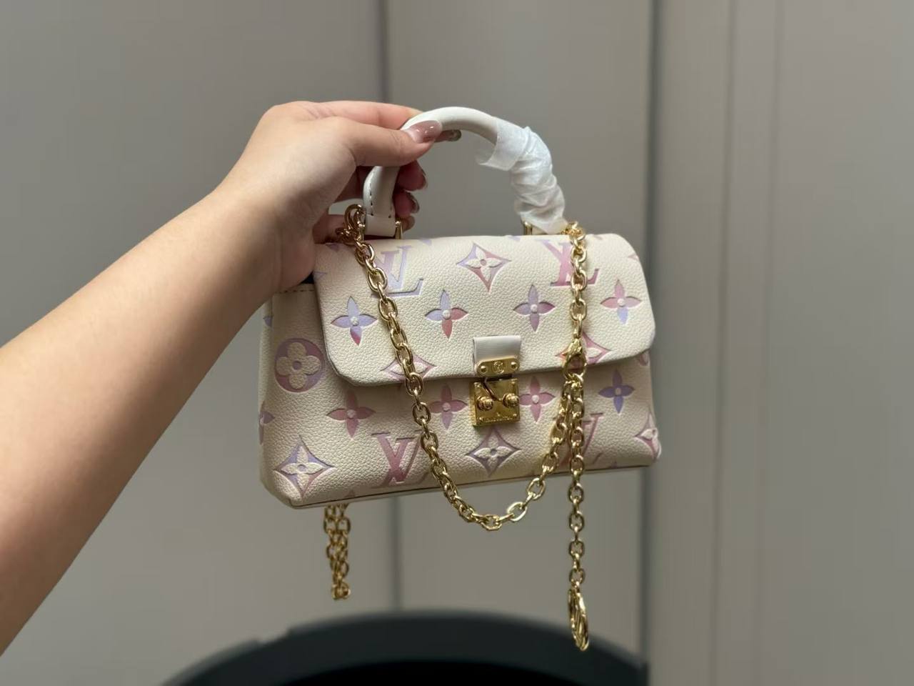 LV
Master💓💓💓
260 dhs✅
Zain153
♥️♥️♥️