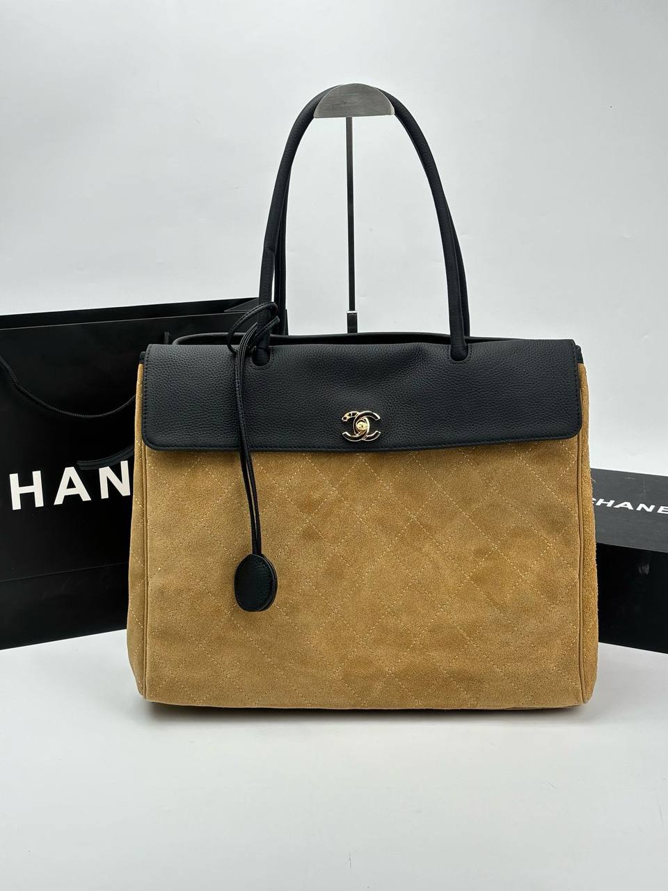 Chanel
Master🌺🌺
Size:42×30×19
380 dhs💓
Zain114
♥️♥️♥️