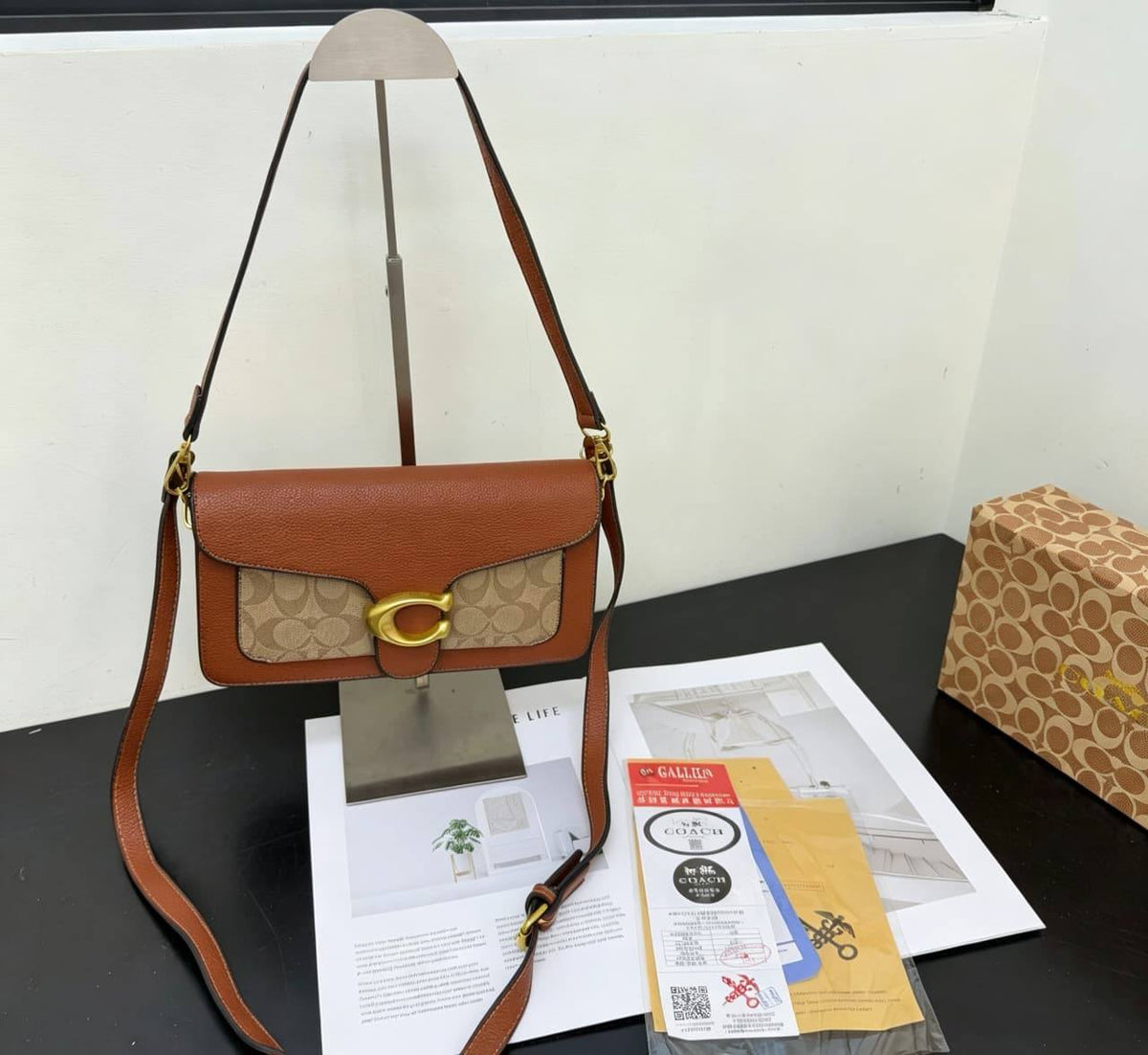 Coach
With box
90 dhs🇦🇪🇦🇪
Zain232
♥️♥️♥️