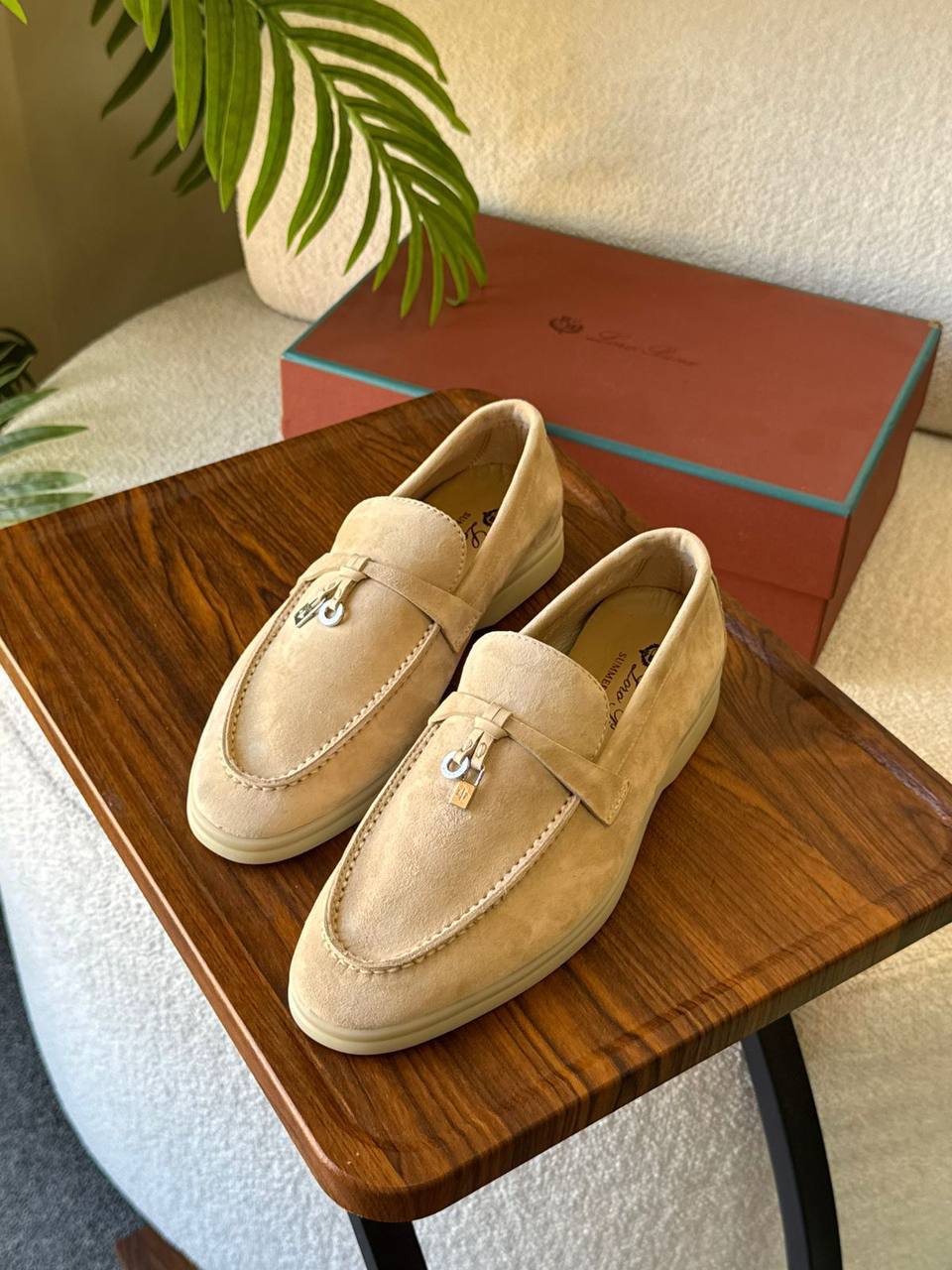 LORA PIANA
SuperMaster Quality 💯
450 dhs💓
Size:36-41💥
Zain171
♥️♥️♥️