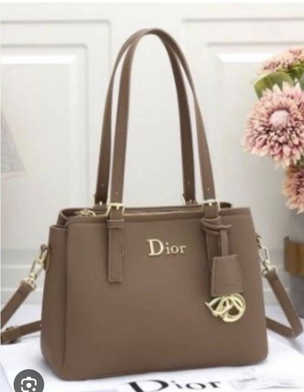 DIOR
GOOD quality
115 dhs✅
Zain200
♥️♥️♥️