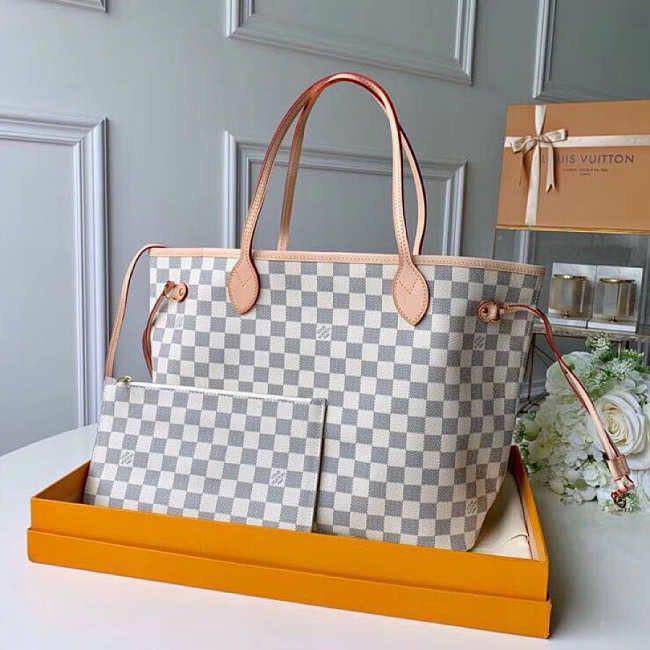LV
80 dhs❤️
With box
🎁🎁🎁
Zain219
♥️♥️♥️