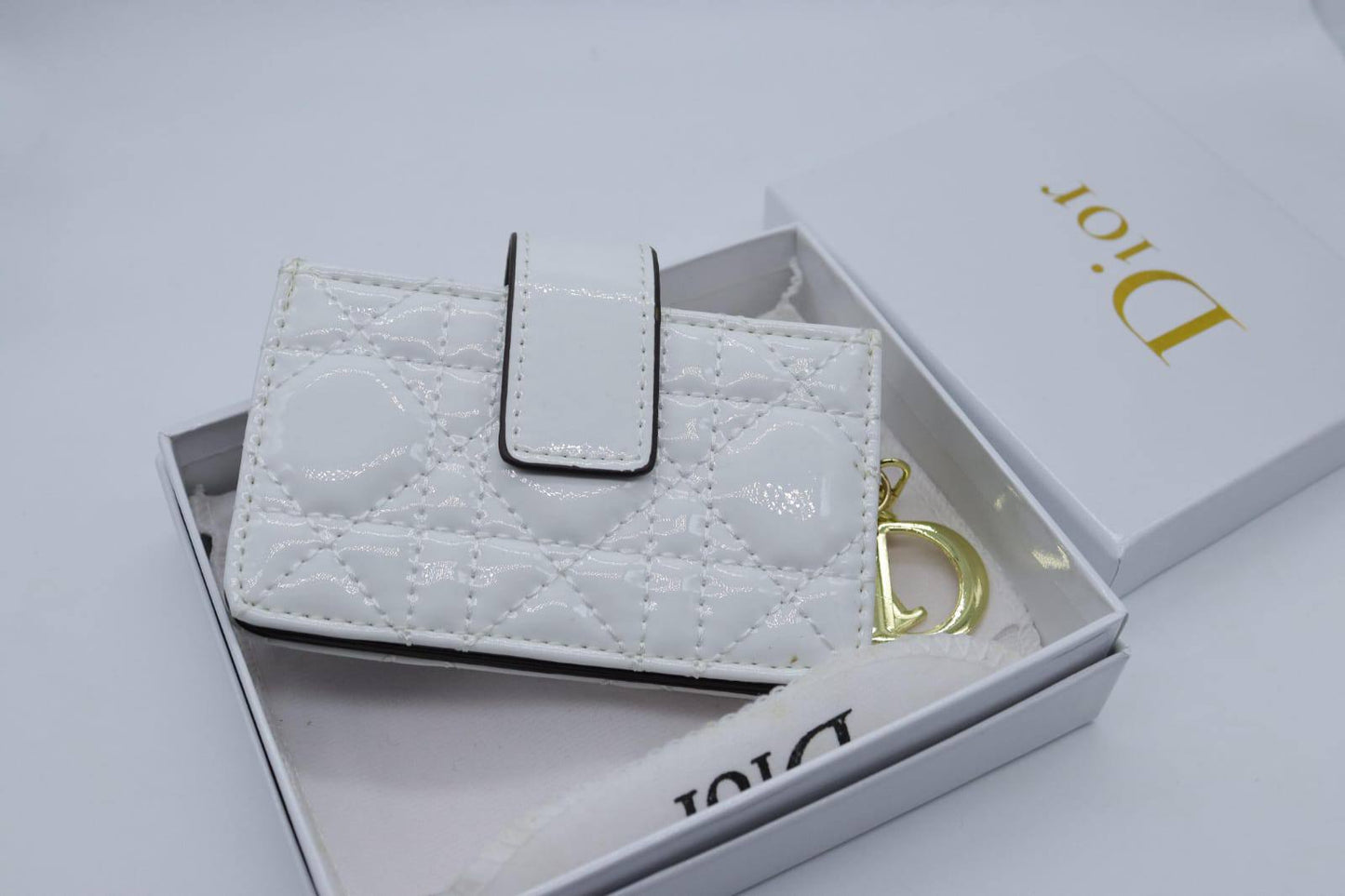 Dior Shine ⭐✨
Ladies Wallet
55 dhs❣️
Zain33
♥️♥️♥️