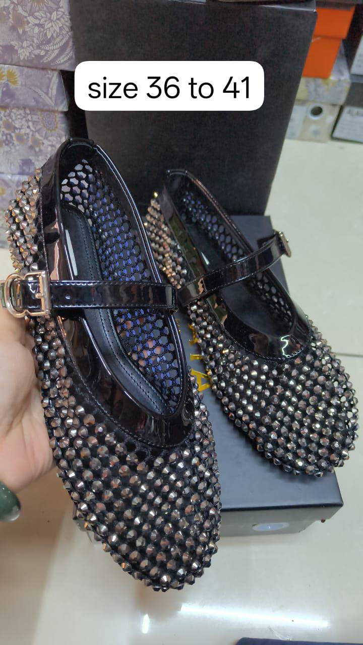 Alia
Size 36 to 41
130 dhs❣️
Zain146
♥️♥️♥️