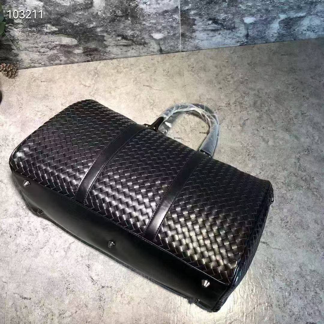 BOTTEGA
TRAVELLING BAG
COPY ONE
45CM
UNISEX
220 dhs✅
Zain39
♥️♥️♥️