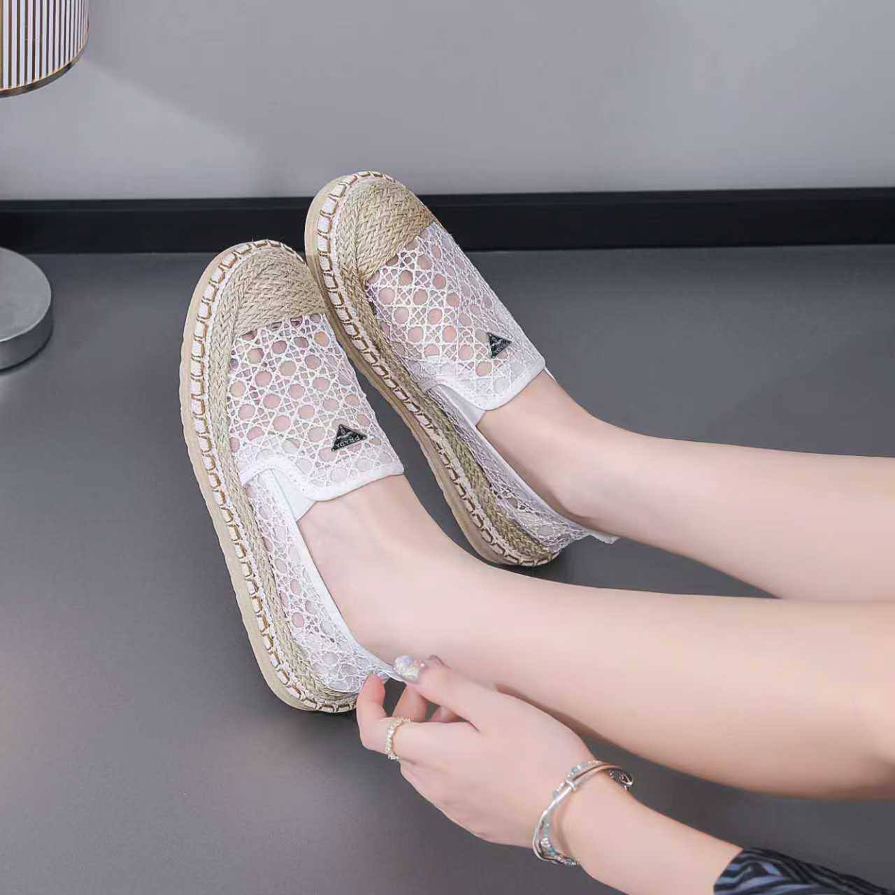 Prada
Size..36…to…40
65 dhs✅
Zain163
♥️♥️♥️