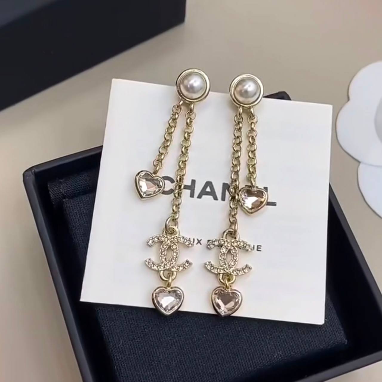 CHANEL
Necklace 😍
Earring 🦋
Master quality 💯
With normal boxes 🗃️
100 dhs🇦🇪🇦🇪
With master box 📦
120 dhs🇦🇪🇦🇪
Zain216
♥️♥️♥️