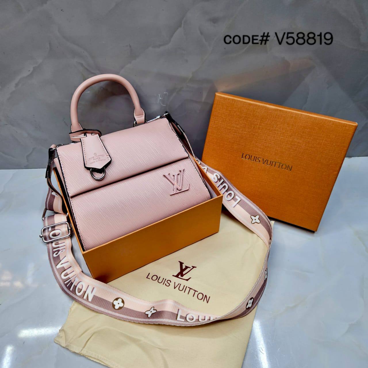 LV
ᴄʟᴜɴʏ ᴍɪɴɪ ʙᴀɢ
ᴇᴘɪ ʟᴇᴀᴛʜᴇʀ ᴛʏᴘᴇ
sɪᴢᴇ : 20 cm
ᴡɪᴛʜ BOX
🎁🎁🎁🎁
75 dhs✅
Zain31
♥️♥️♥️
