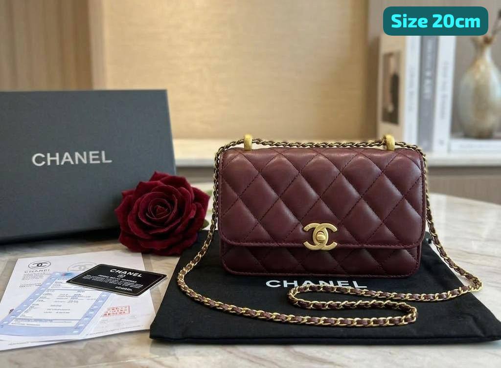 Chanel
Good quality
with box
100 dhs🇦🇪🇦🇪🇦🇪
Zain186
♥️♥️♥️