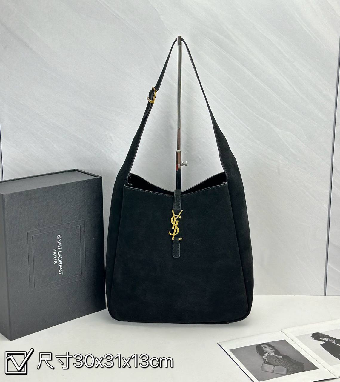 YSL
Master
Suede Material 💕💕
30cm
350 dhs🪙🌨️
Zain228
♥️♥️♥️